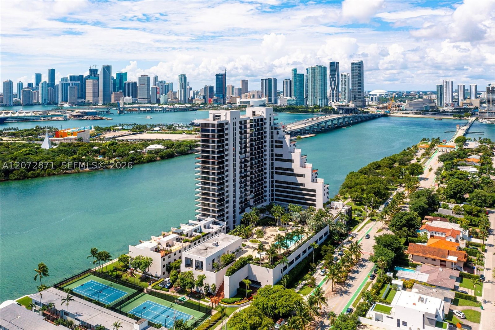 Real estate property located at 1000 Venetian Way #301/303, Miami-dade, One Thousand Venetian Way, Miami, FL