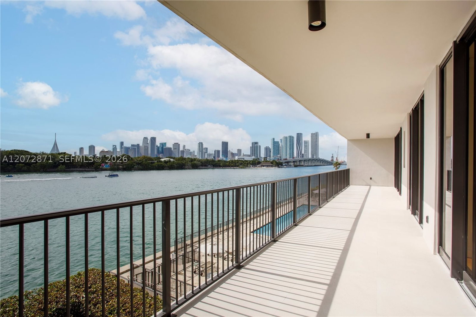 Real estate property located at 1000 Venetian Way #301/303, Miami-dade, One Thousand Venetian Way, Miami, FL