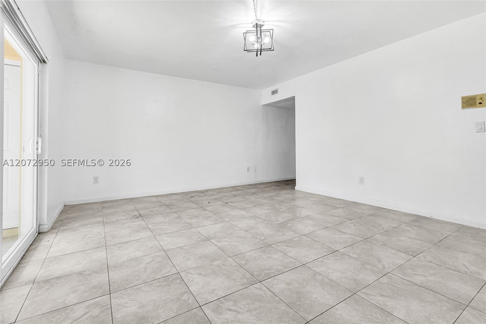 Real estate property located at 7407 Big Cypress Dr, Miami-dade, Miami Lakes Golf Course V, Miami Lakes, FL