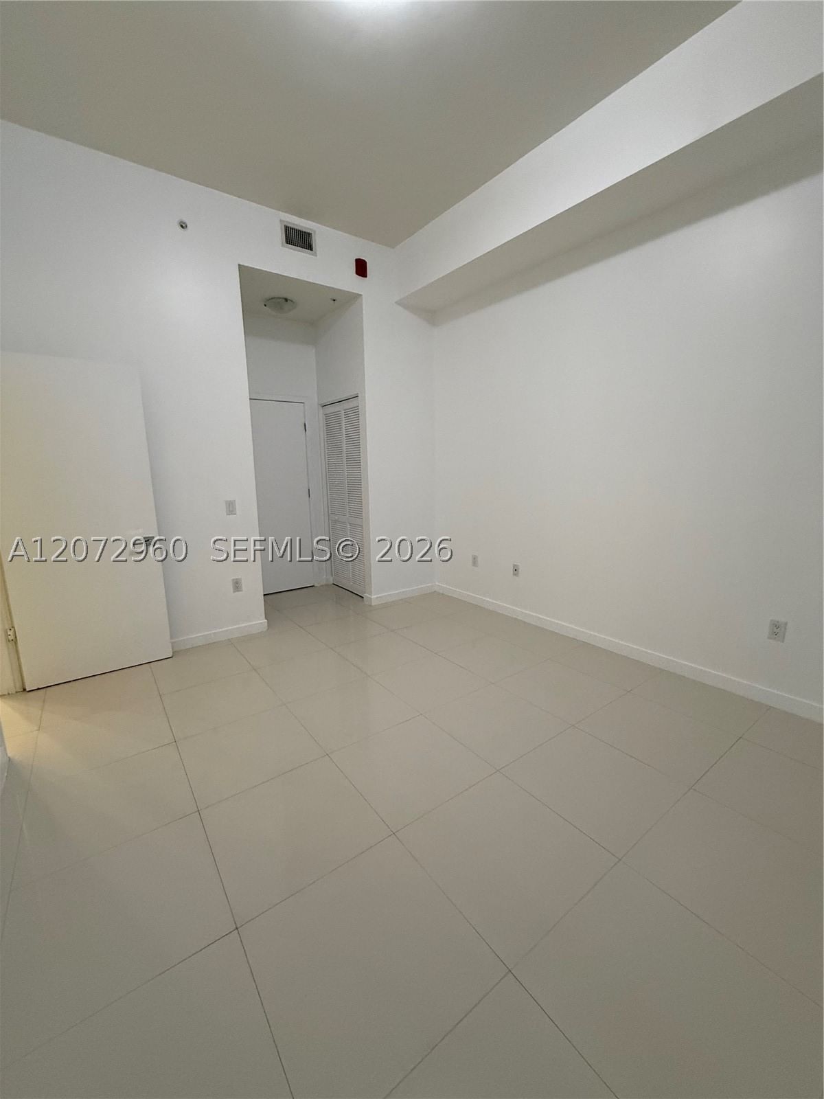 Real estate property located at 7661 107th Ave #813, Miami-dade, Grand Bay Commons South, Doral, FL