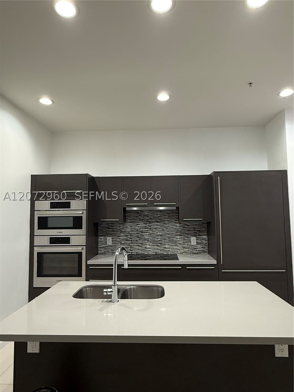 Real estate property located at 7661 107th Ave #813, Miami-dade, Grand Bay Commons South, Doral, FL