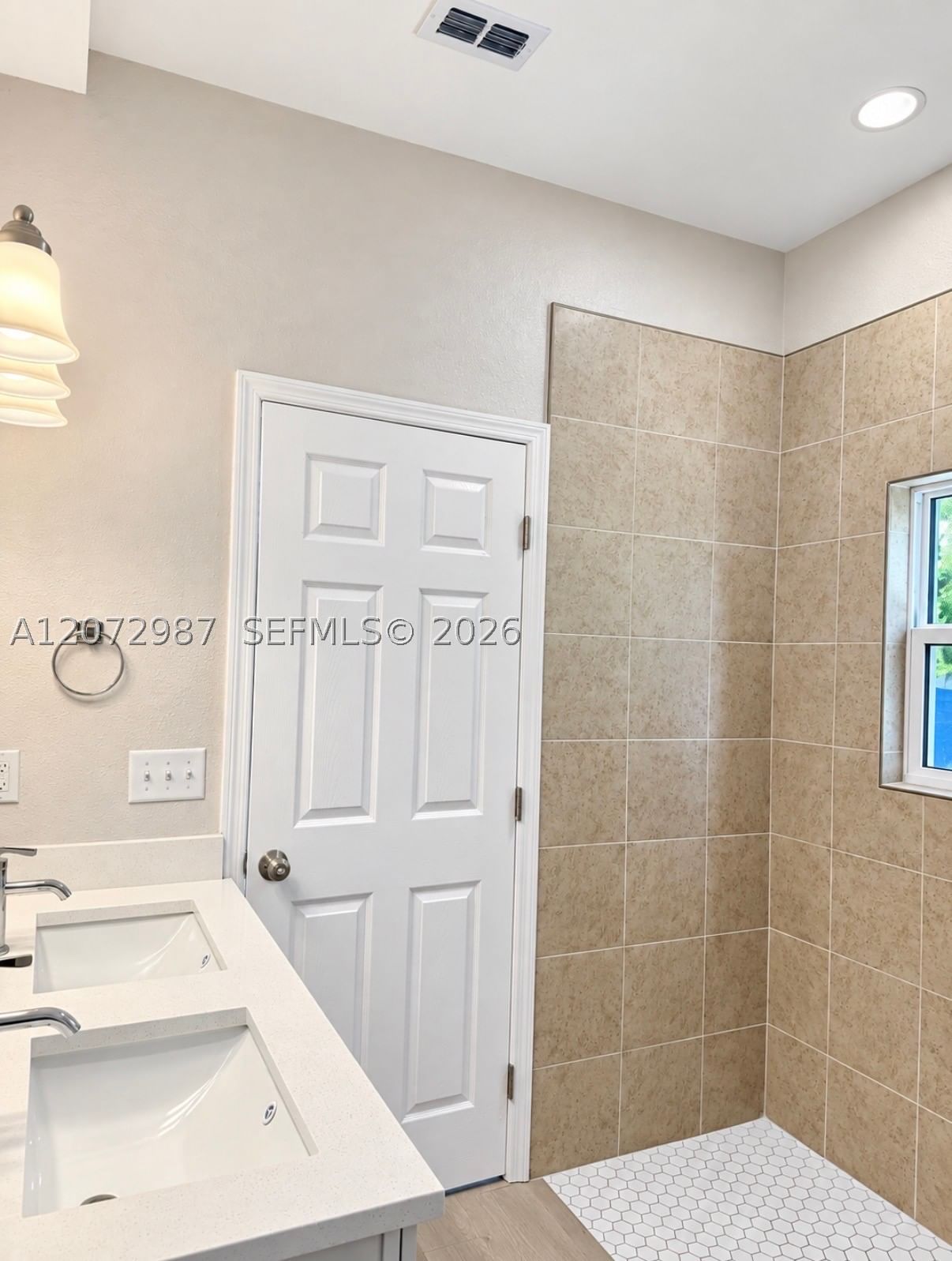 Real estate property located at 1217 Ecstacy St, Lee, Lehigh Acres, Lehigh Acres, FL