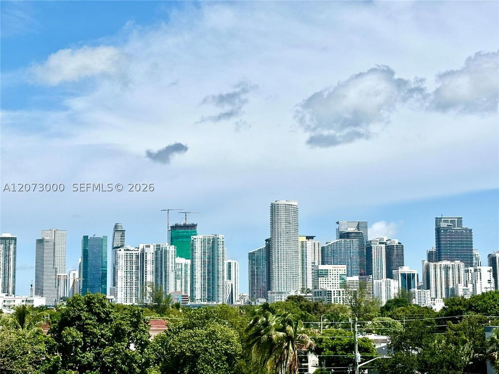Real estate property located at 199 12th Ave #415B, Miami-dade, Presidential Corners Cond, Miami, FL
