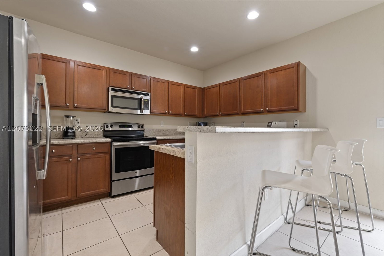 Real estate property located at 8881 35th Ln, Miami-dade, Bellagio Villas, Hialeah, FL