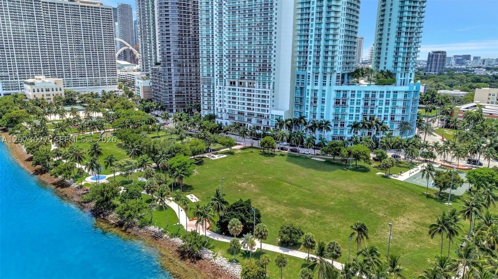 Real estate property located at 2020 Bayshore Dr #708, Miami-dade, Paramount Bay Condo, Miami, FL