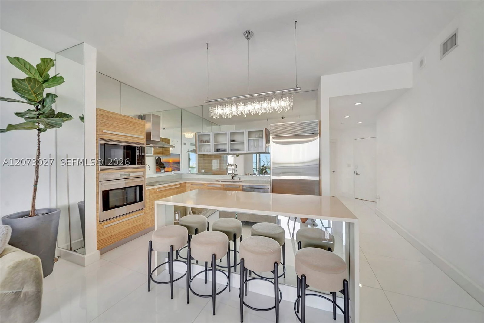 Real estate property located at 2020 Bayshore Dr #708, Miami-dade, Paramount Bay Condo, Miami, FL