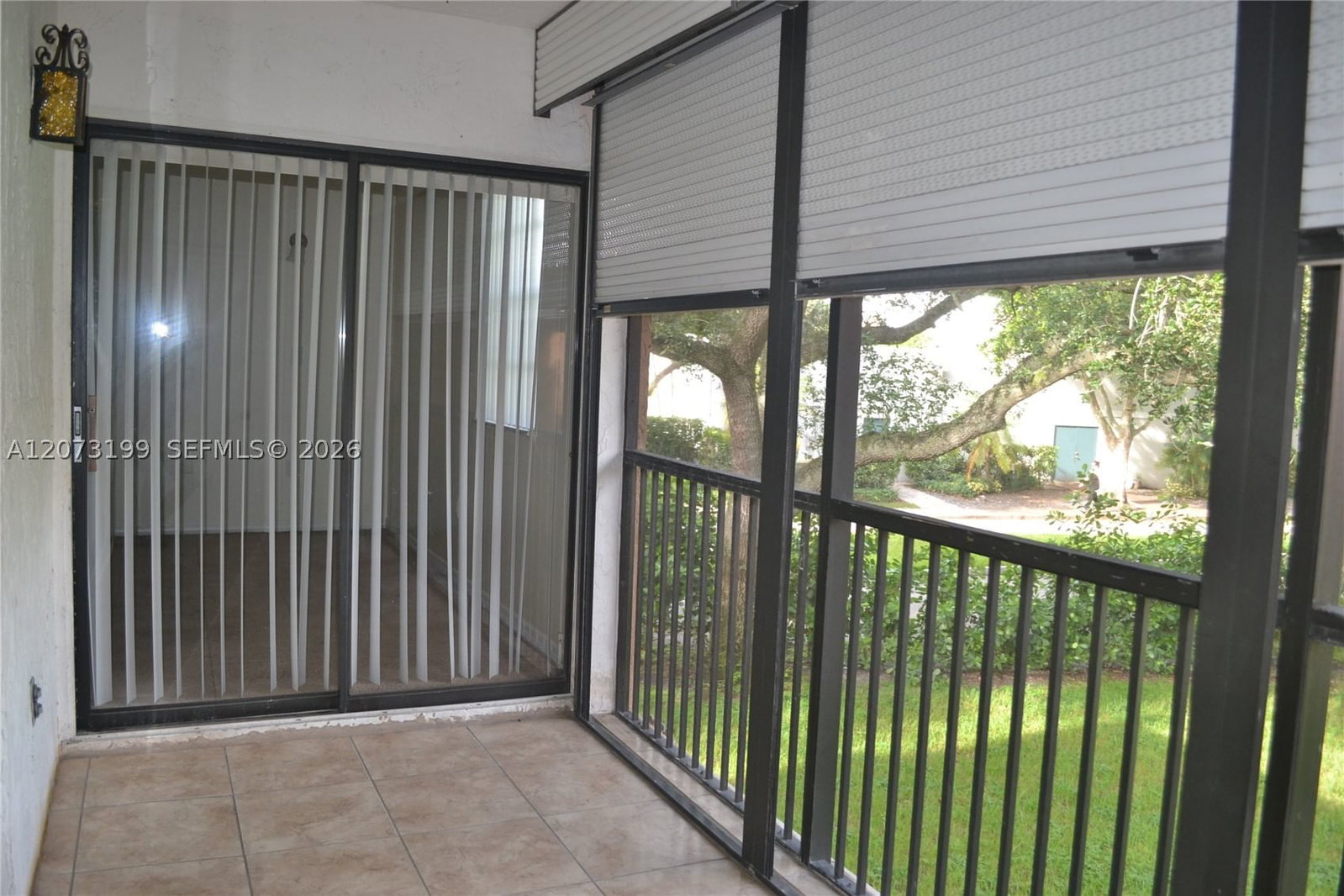 Real estate property located at 8601 34th Pl A208, Broward, Pines Of Springtree, Sunrise, FL