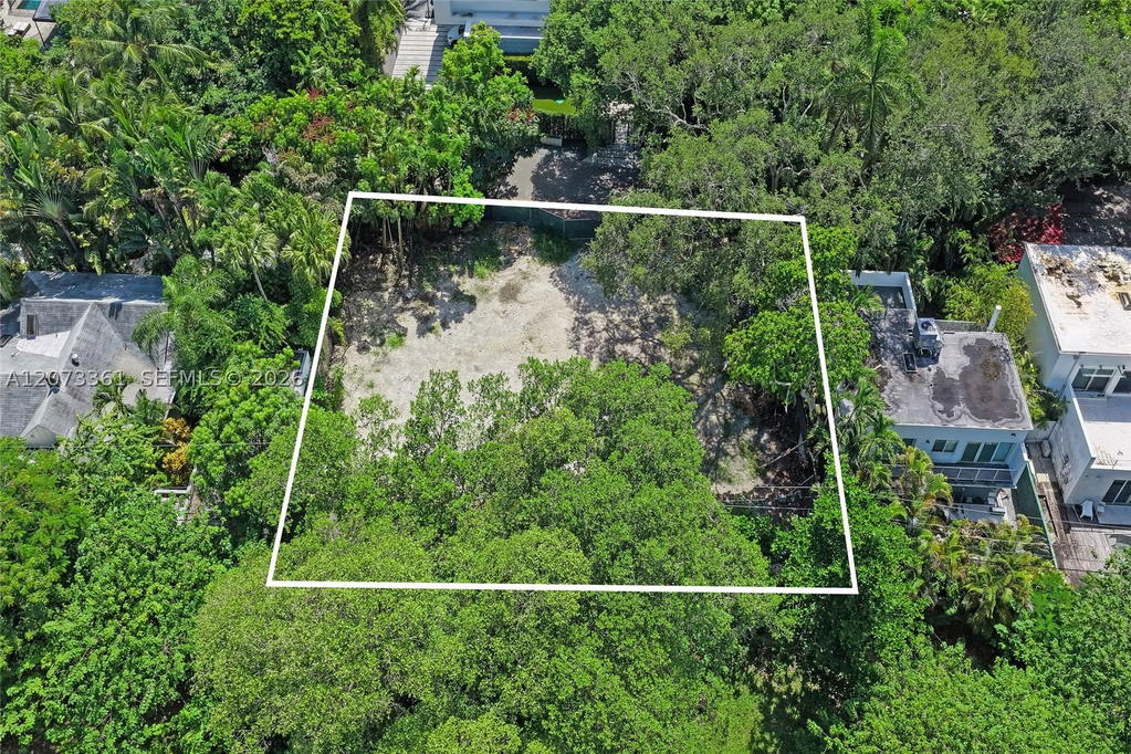 Real estate property located at 3625 Bay Homes Dr, Miami-dade, Bay Homes Sub Db 338-23, Miami, FL
