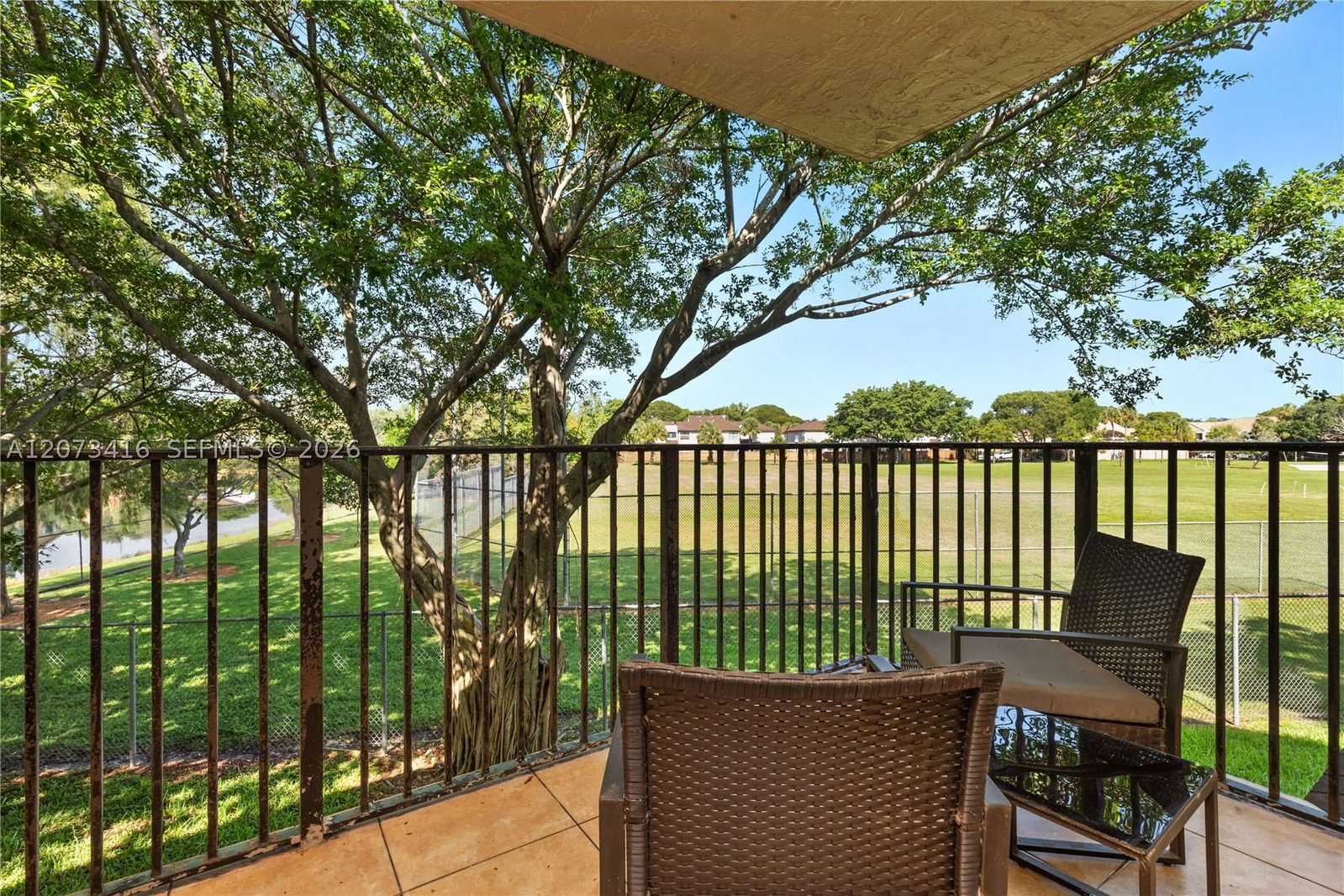 Real estate property located at 400 Palm Cir W #208, Broward, Palms Of Pembroke Condo, Pembroke Pines, FL