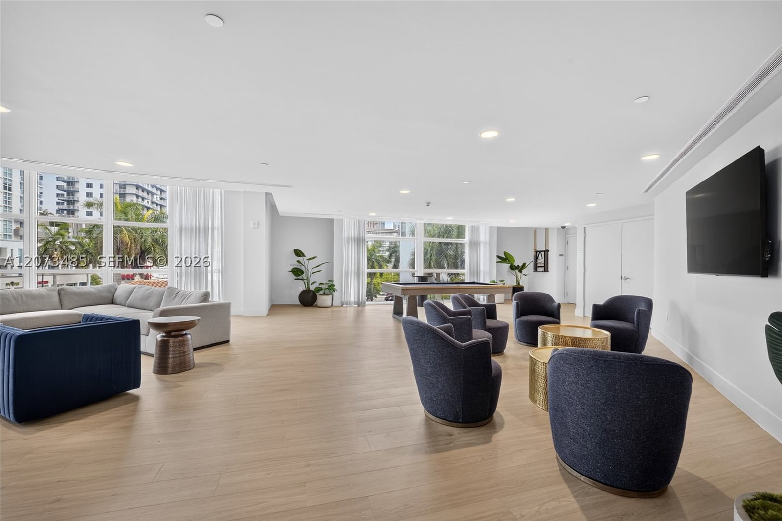 Real estate property located at 350 24th St #1405, Miami-dade, City 24 Condo, Miami, FL