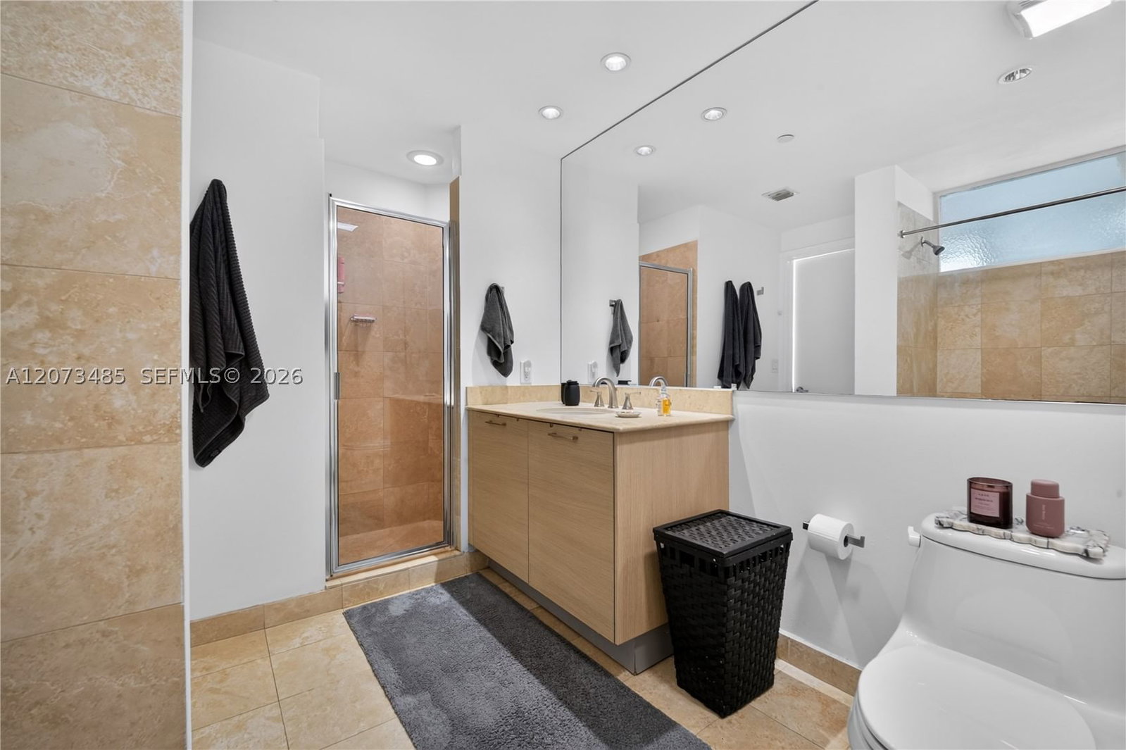 Real estate property located at 350 24th St #1405, Miami-dade, City 24 Condo, Miami, FL