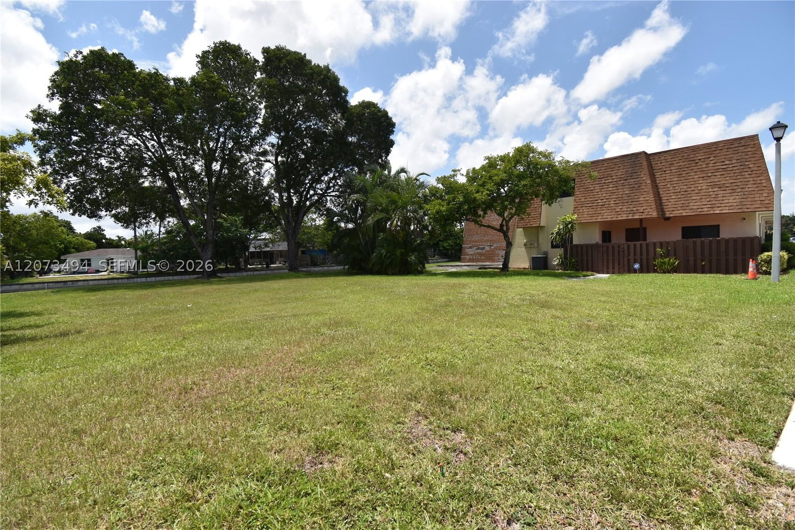 Real estate property located at 134 San Remo Blvd, Broward, North Lauderdale Div, North Lauderdale, FL