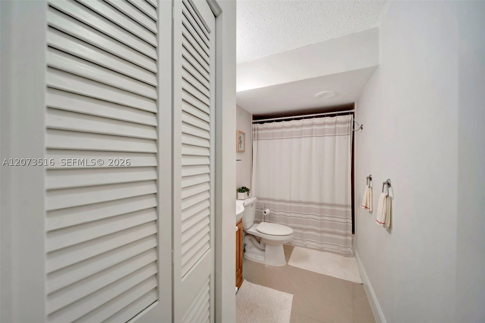 Real estate property located at 1801 Ocean Dr #241, Broward, Imperial Towers North Con, Hallandale Beach, FL