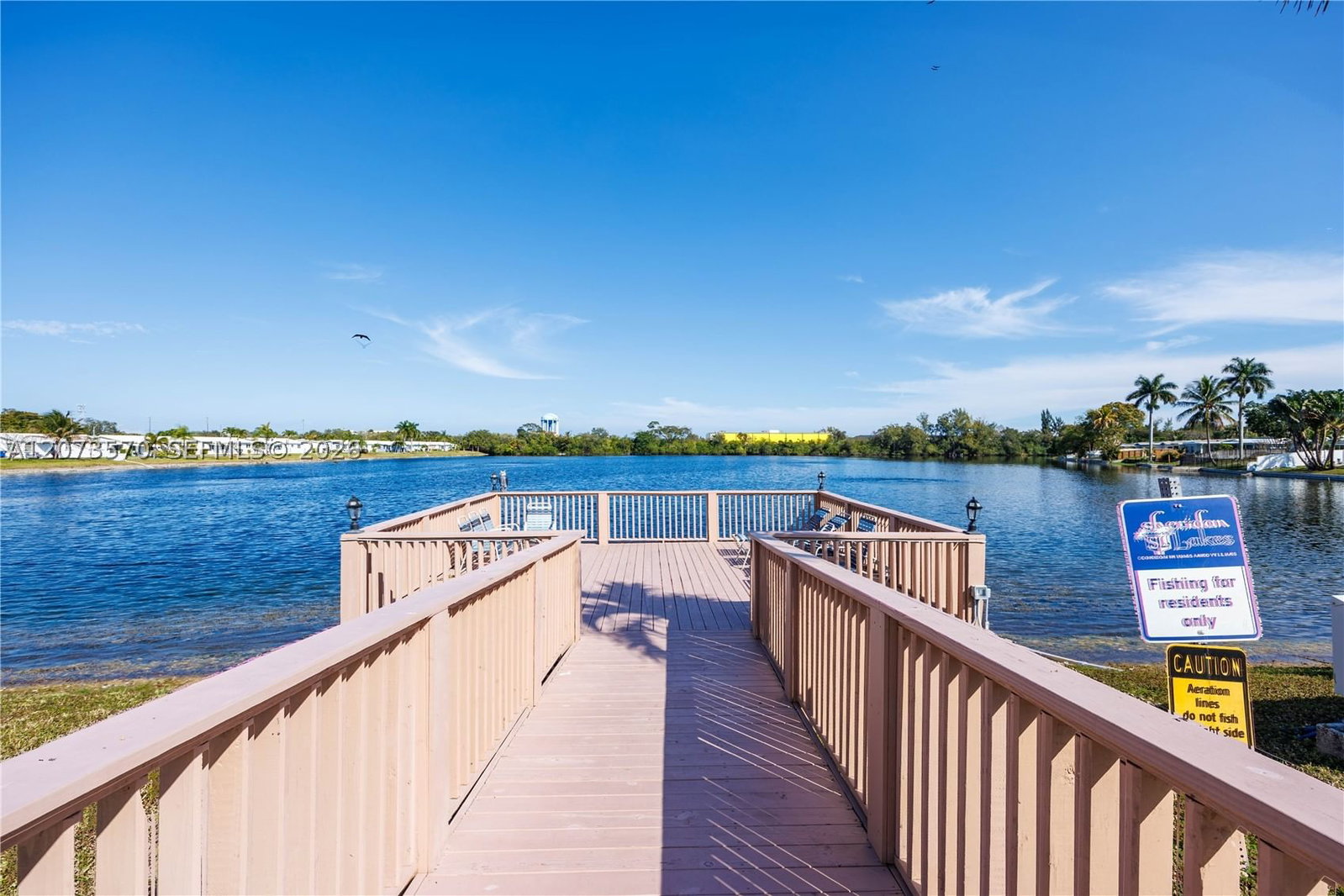 Real estate property located at 2300 Park Ln #203, Broward, Sheridan Lakes Condo Apts, Hollywood, FL