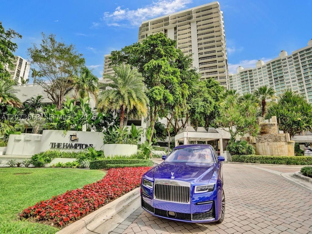 Real estate property located at 20281 Country Club Dr #404, Miami-dade, Hamptons West Condo, Aventura, FL