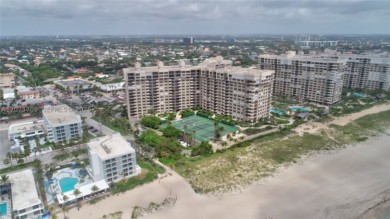 Real estate property located at 4900 Ocean Blvd #912, Broward, Sea Ranch Club Condo, Lauderdale By The Sea, FL
