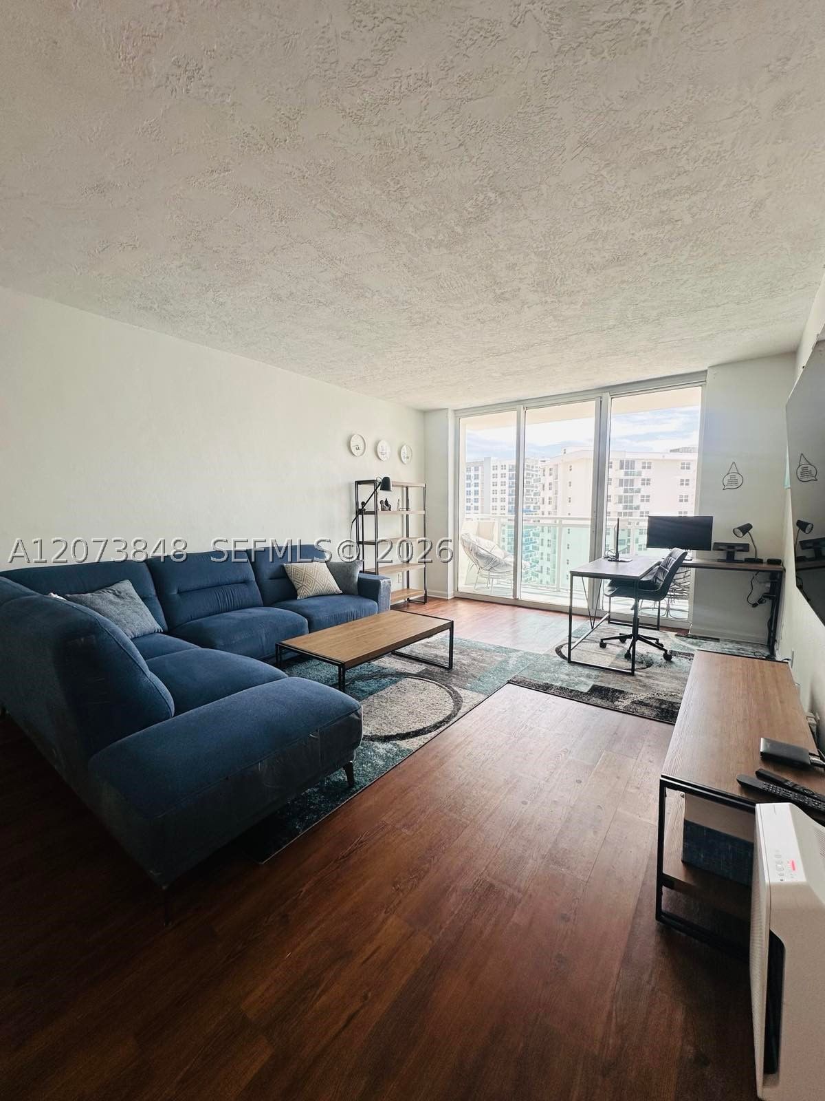 Real estate property located at 3000 Ocean Dr #1218, Broward, Residences On Hollywood B, Hollywood, FL