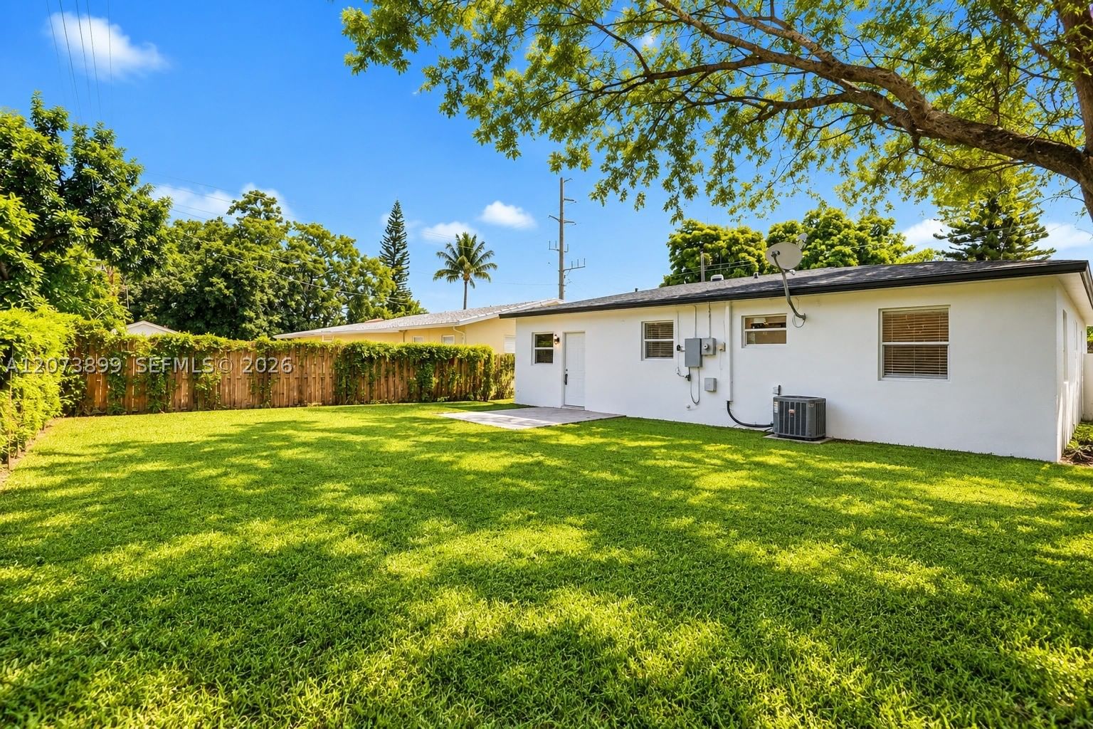 Real estate property located at 510 24th Ave, Broward, Ocean Breeze Gardens Resu, Hollywood, FL
