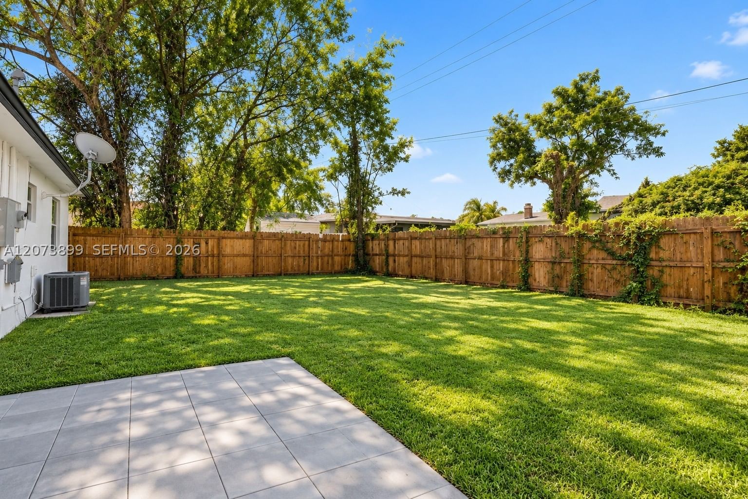 Real estate property located at 510 24th Ave, Broward, Ocean Breeze Gardens Resu, Hollywood, FL