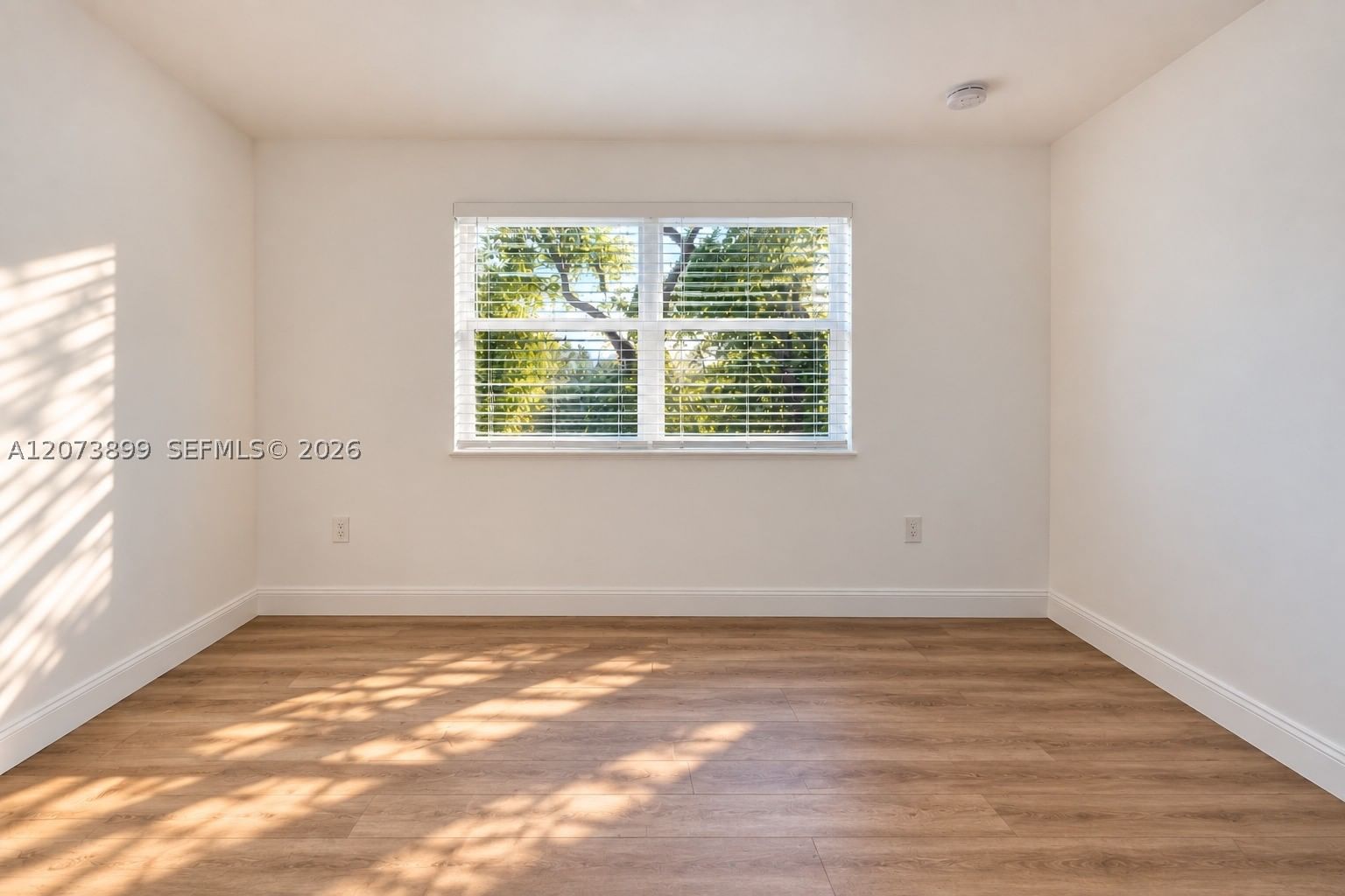 Real estate property located at 510 24th Ave, Broward, Ocean Breeze Gardens Resu, Hollywood, FL