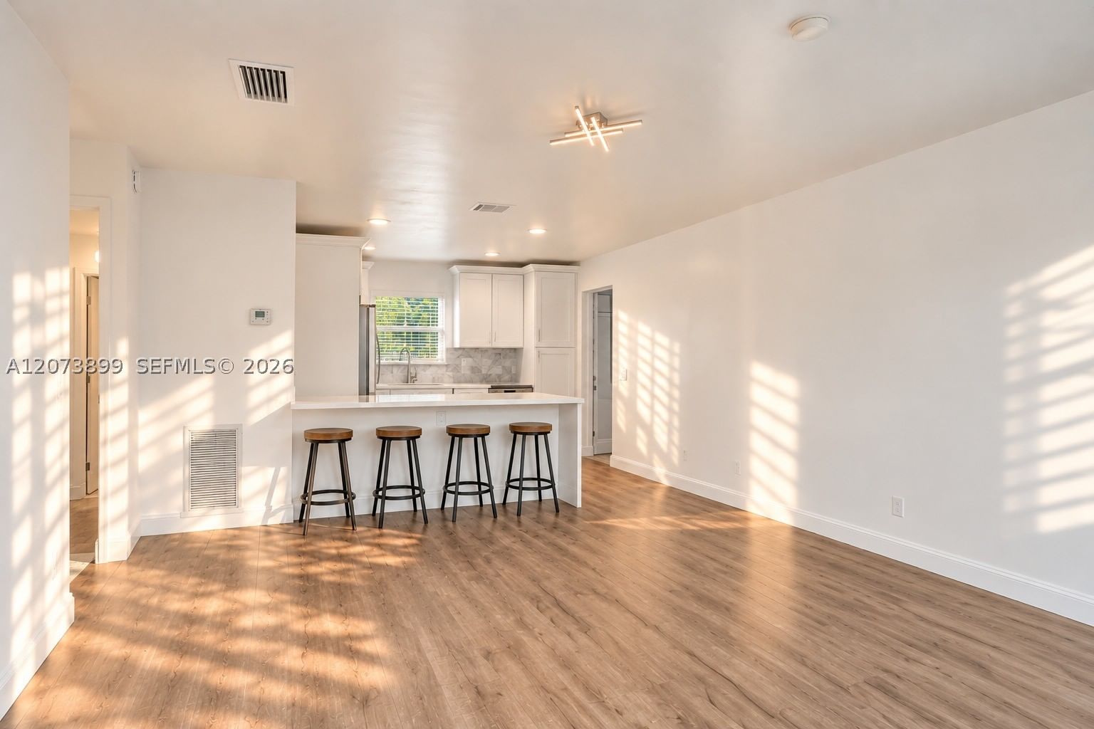 Real estate property located at 510 24th Ave, Broward, Ocean Breeze Gardens Resu, Hollywood, FL