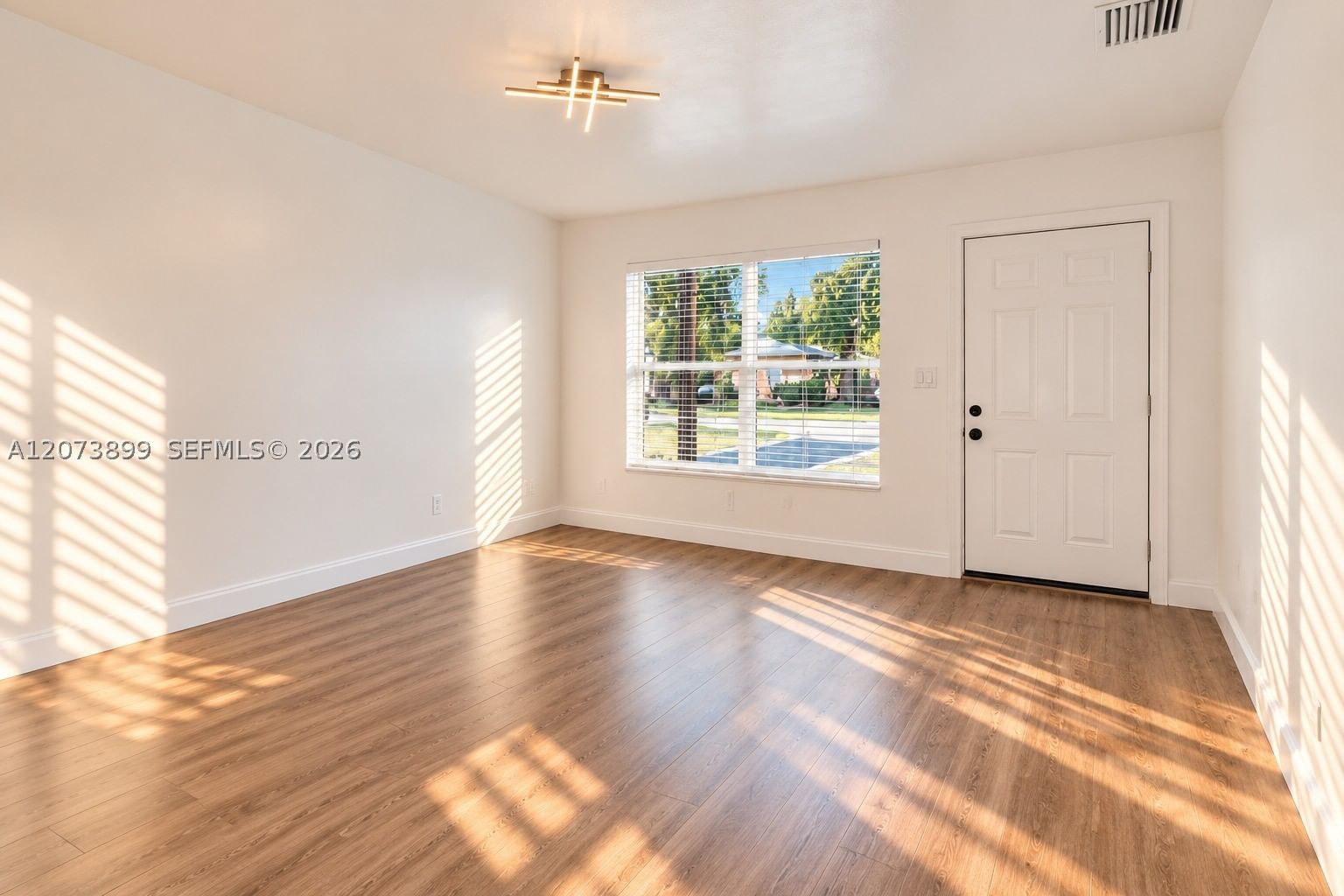 Real estate property located at 510 24th Ave, Broward, Ocean Breeze Gardens Resu, Hollywood, FL
