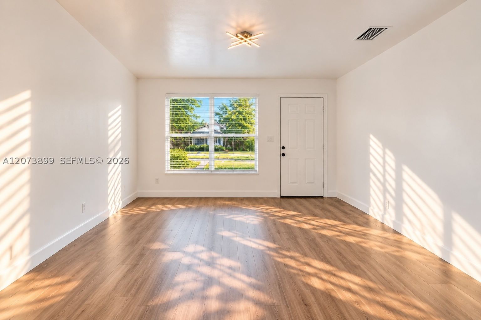 Real estate property located at 510 24th Ave, Broward, Ocean Breeze Gardens Resu, Hollywood, FL