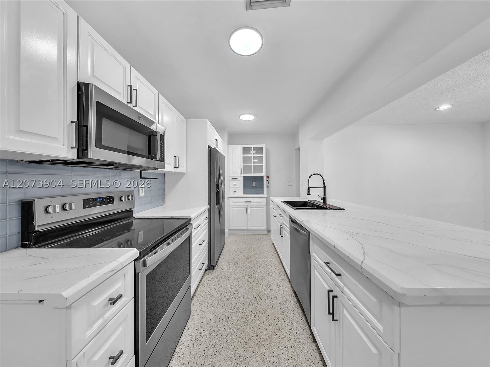 Real estate property located at 5450 55th Ave, Broward, Stirling Lake, Davie, FL