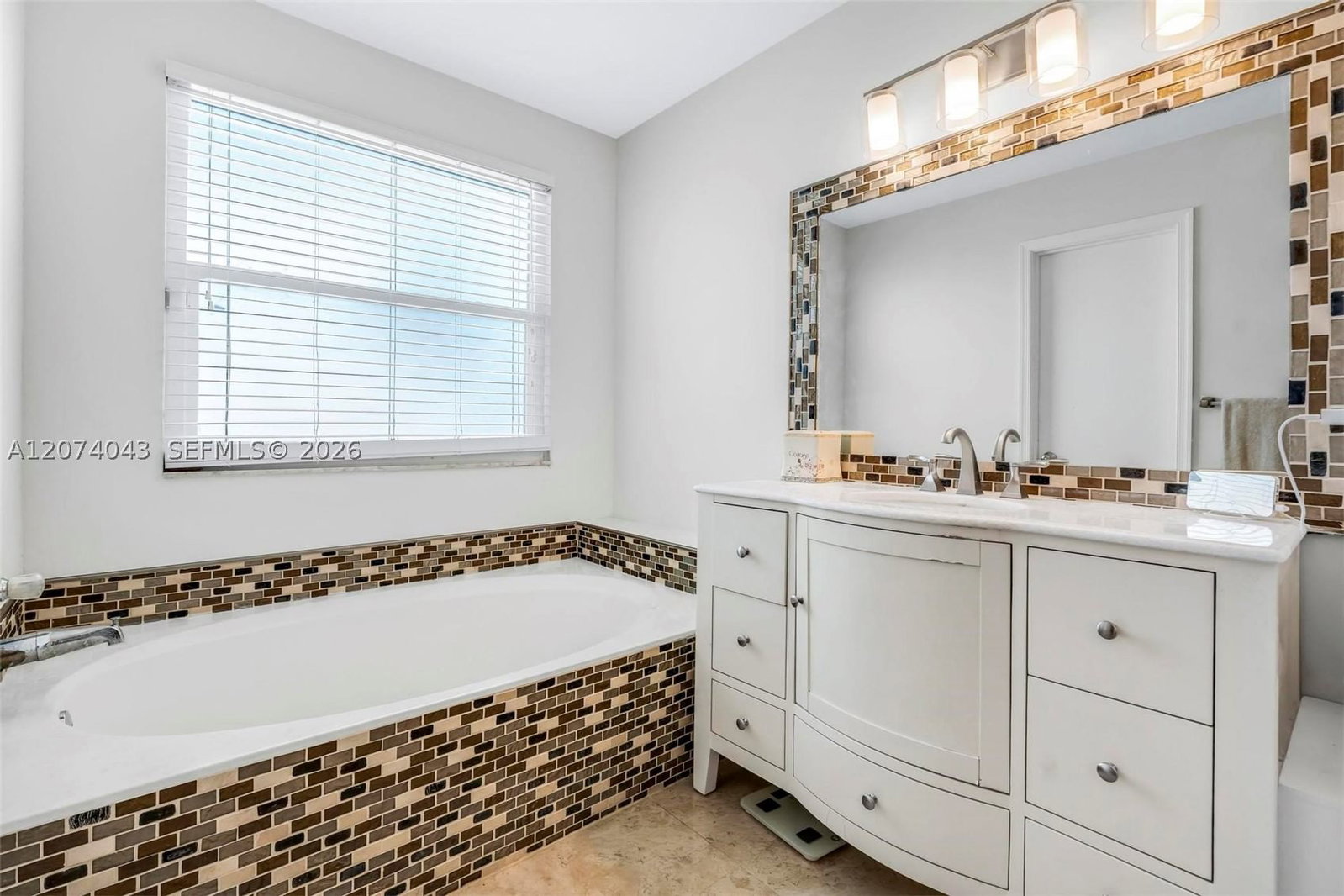 Real estate property located at 18961 10th Ter, Broward, Chapel Trail Ii, Pembroke Pines, FL