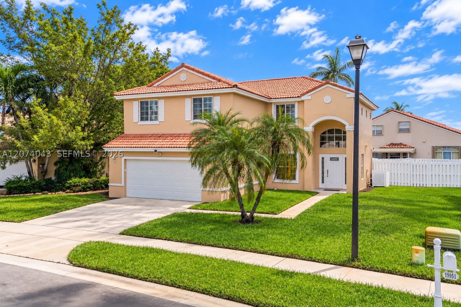 Real estate property located at 18961 10th Ter, Broward, Chapel Trail Ii, Pembroke Pines, FL