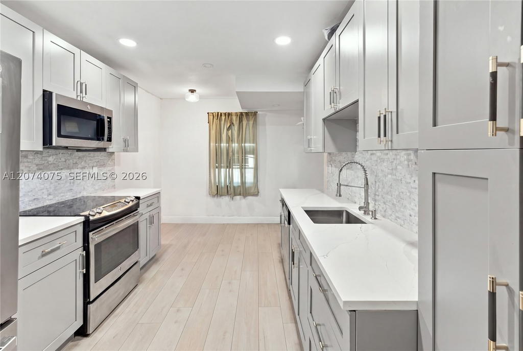 Real estate property located at 19367 45th Ave, Miami-dade, Kings Gardens Sec Two, Miami Gardens, FL