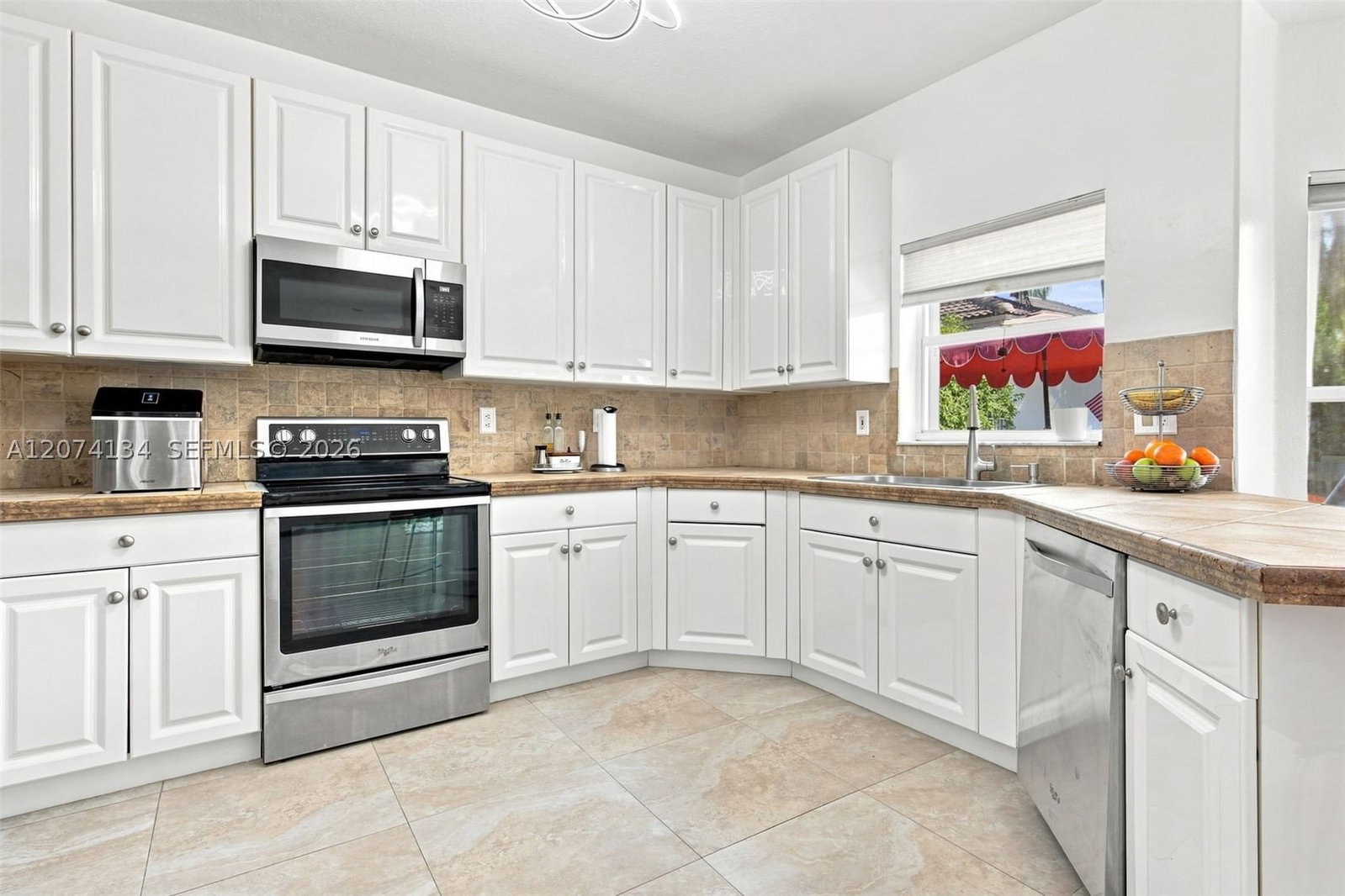 Real estate property located at 15854 14th Ct, Broward, Grove Place, Pembroke Pines, FL