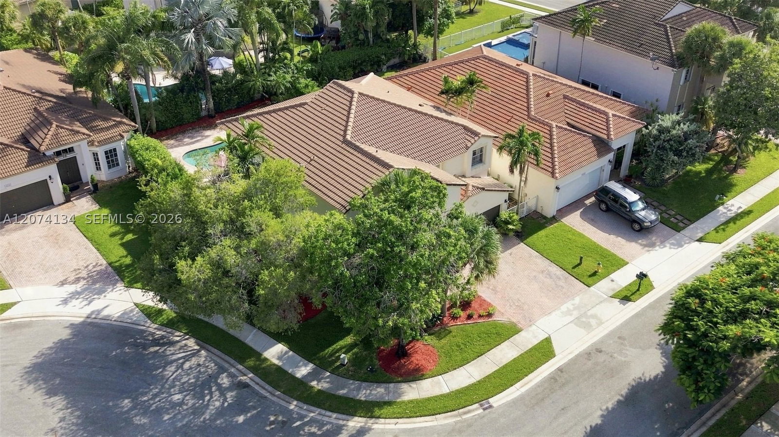 Real estate property located at 15854 14th Ct, Broward, Grove Place, Pembroke Pines, FL
