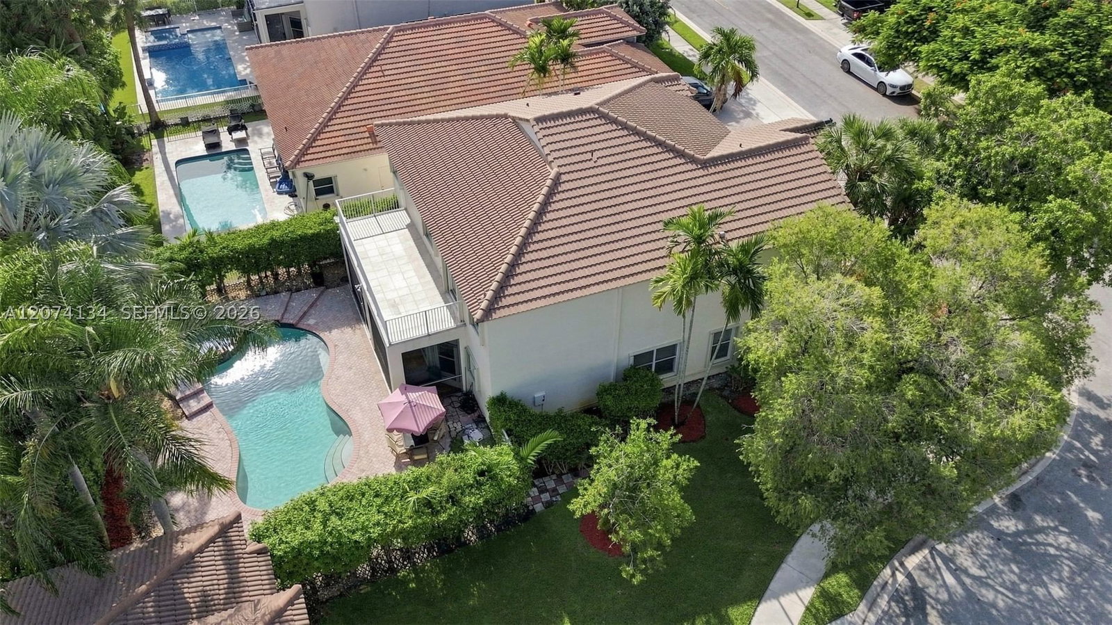 Real estate property located at 15854 14th Ct, Broward, Grove Place, Pembroke Pines, FL
