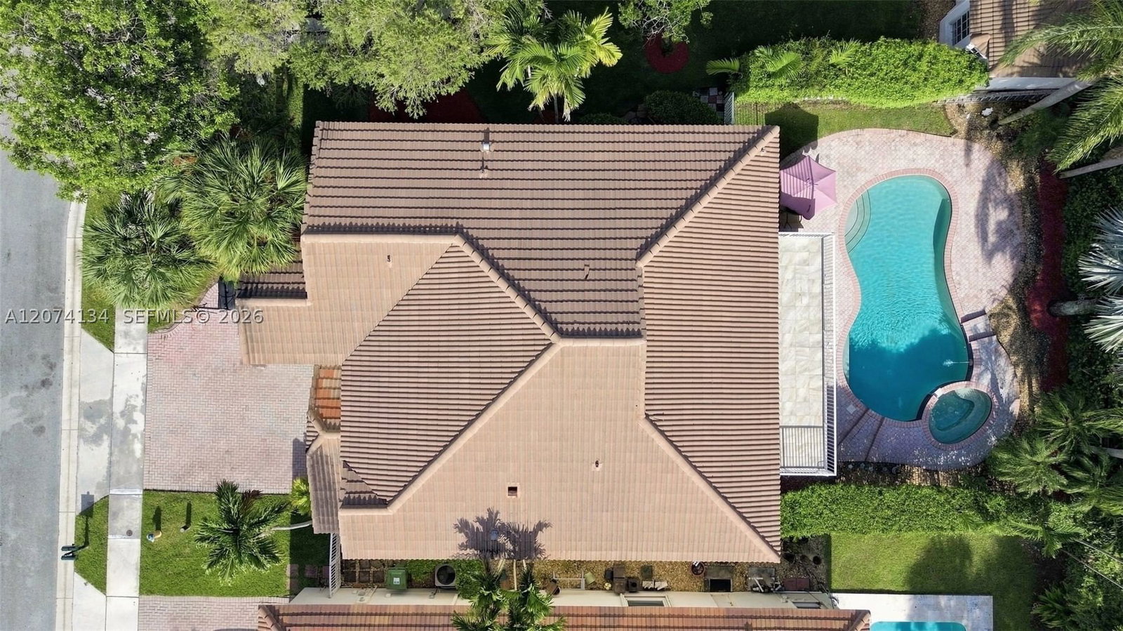 Real estate property located at 15854 14th Ct, Broward, Grove Place, Pembroke Pines, FL