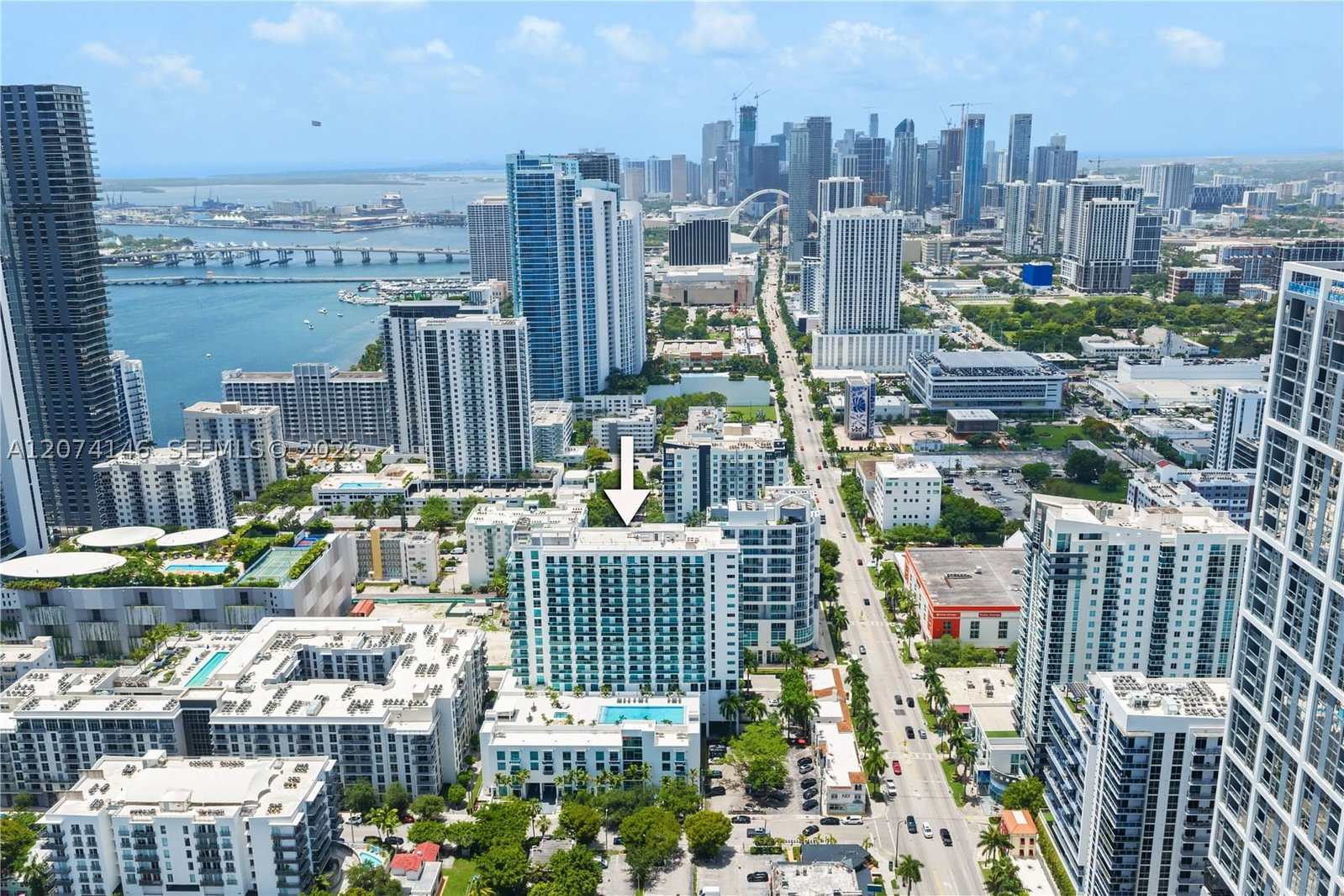 Real estate property located at 333 24th St #1401, Miami-dade, Gallery Art Condo, Miami, FL