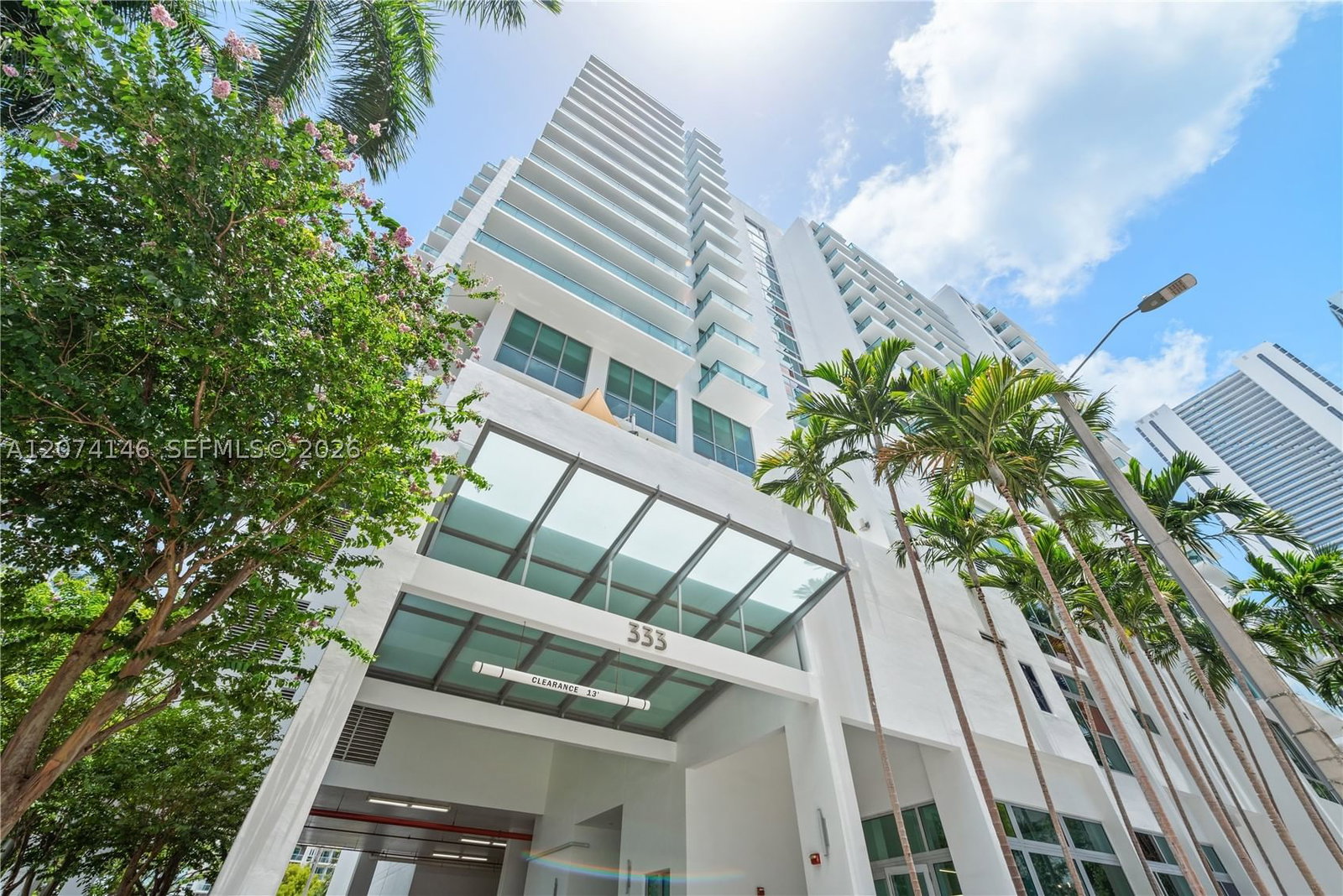 Real estate property located at 333 24th St #1401, Miami-dade, Gallery Art Condo, Miami, FL