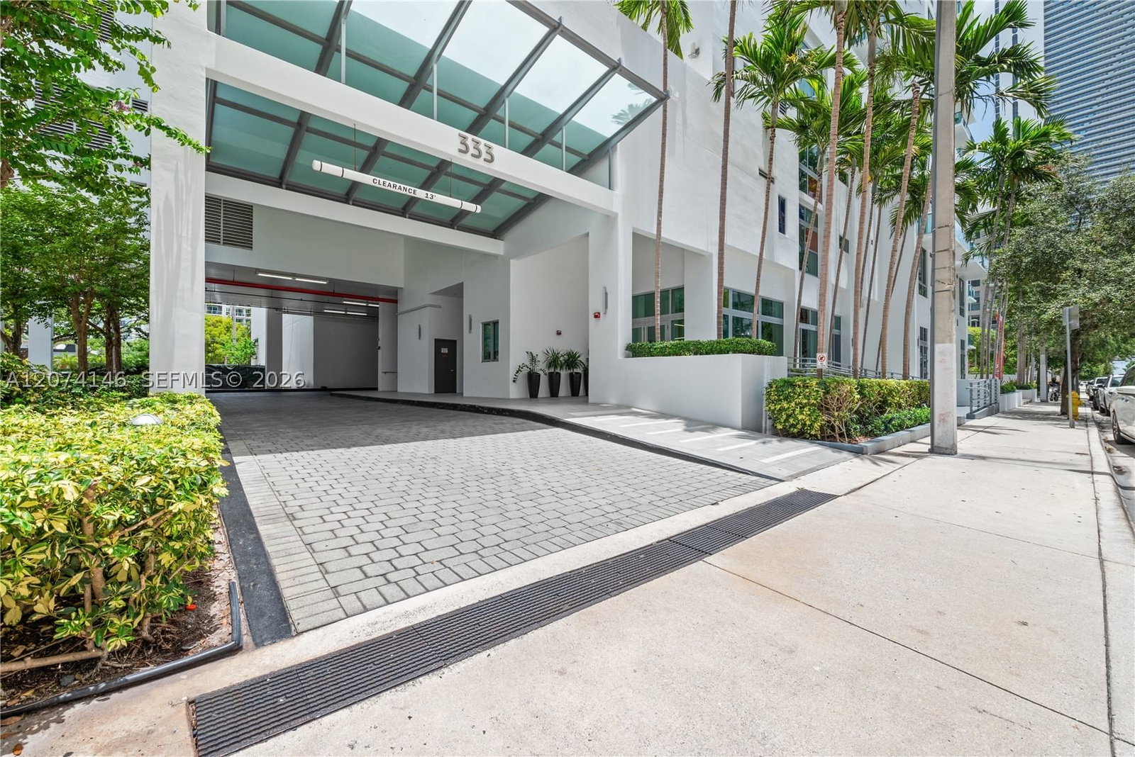 Real estate property located at 333 24th St #1401, Miami-dade, Gallery Art Condo, Miami, FL
