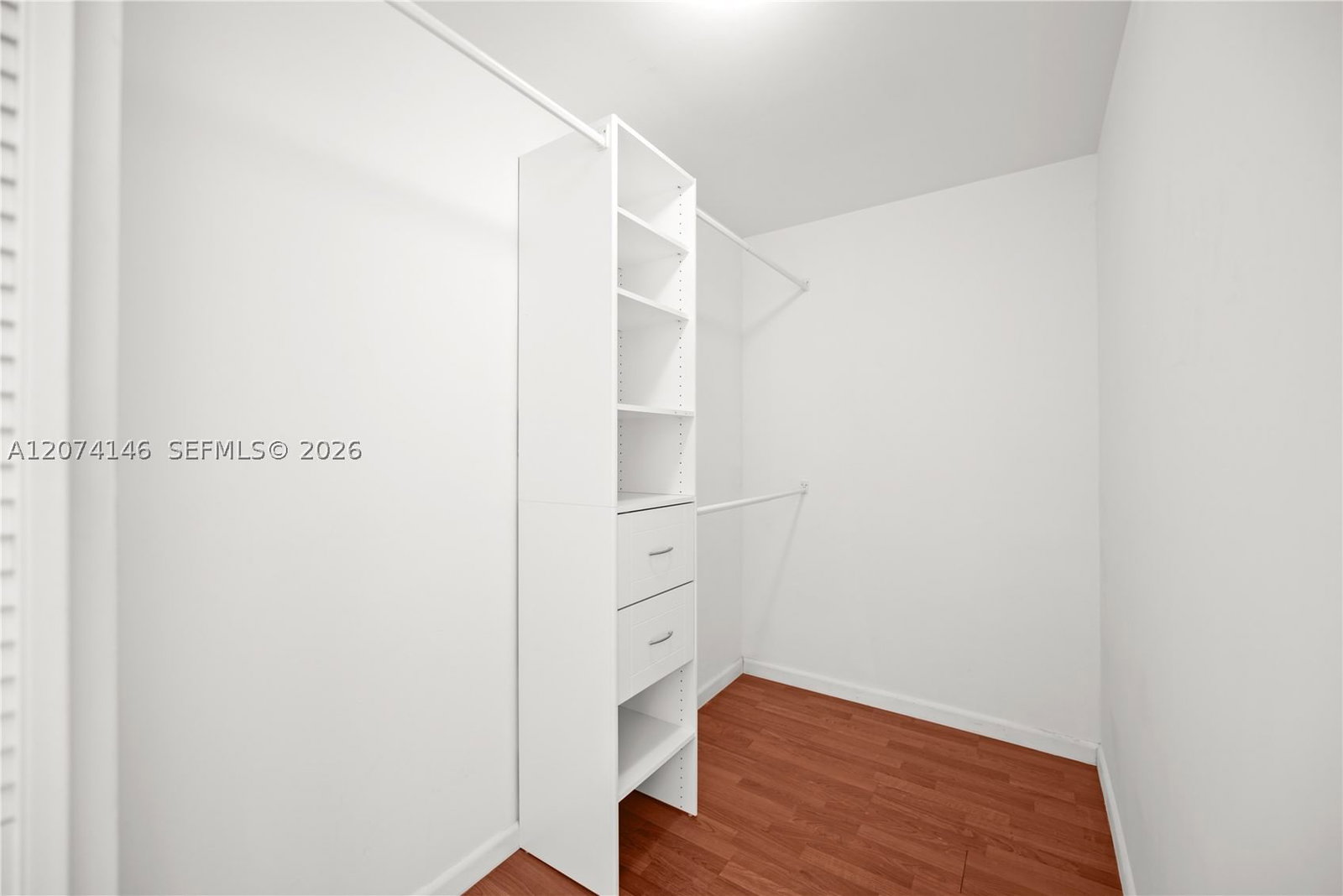Real estate property located at 333 24th St #1401, Miami-dade, Gallery Art Condo, Miami, FL