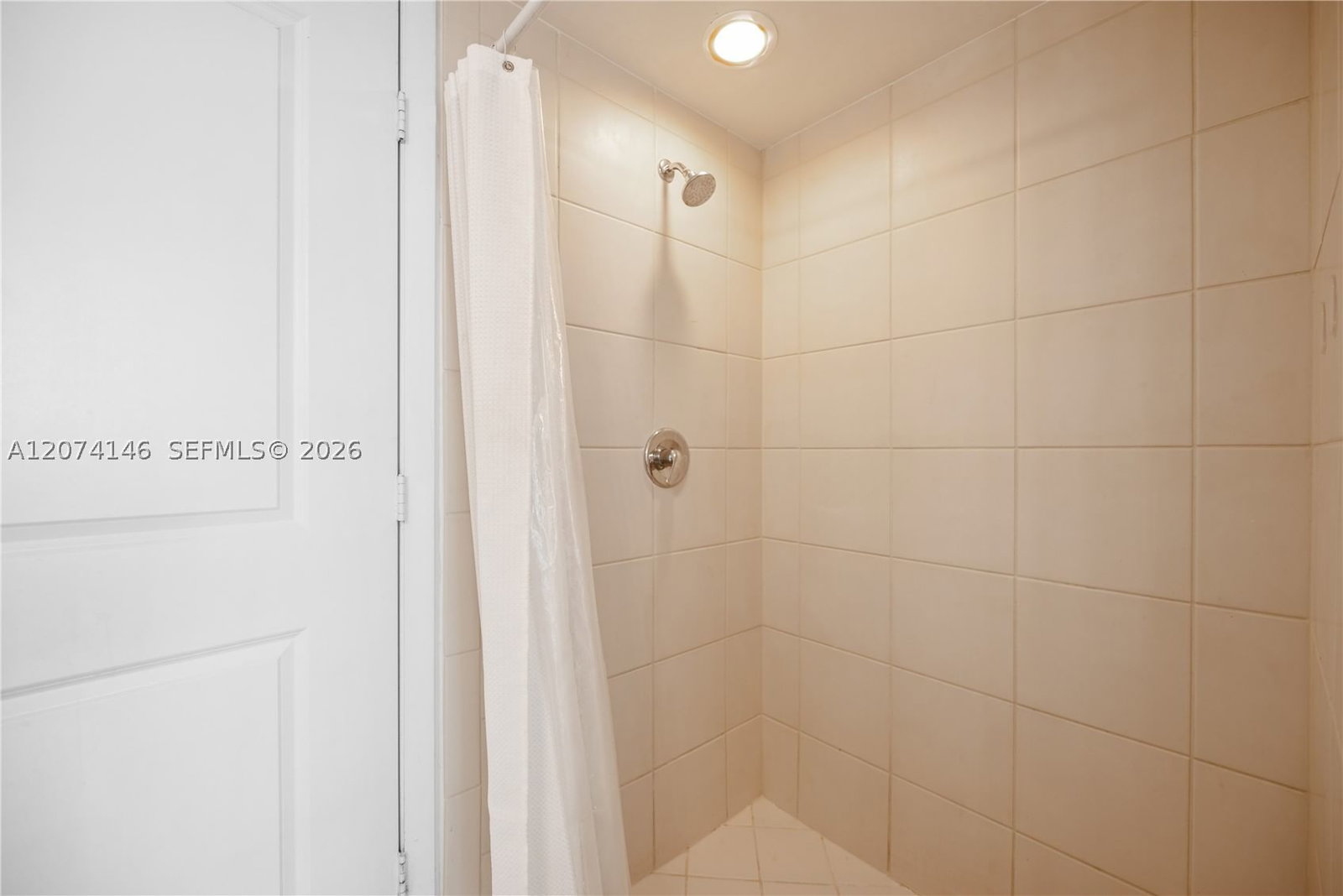 Real estate property located at 333 24th St #1401, Miami-dade, Gallery Art Condo, Miami, FL