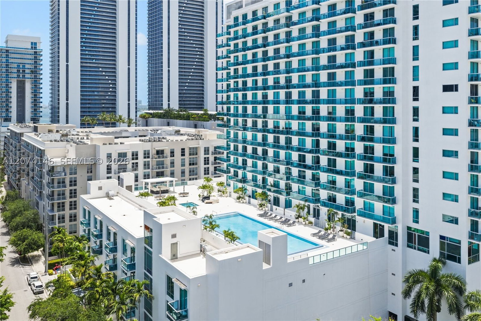 Real estate property located at 333 24th St #1401, Miami-dade, Gallery Art Condo, Miami, FL