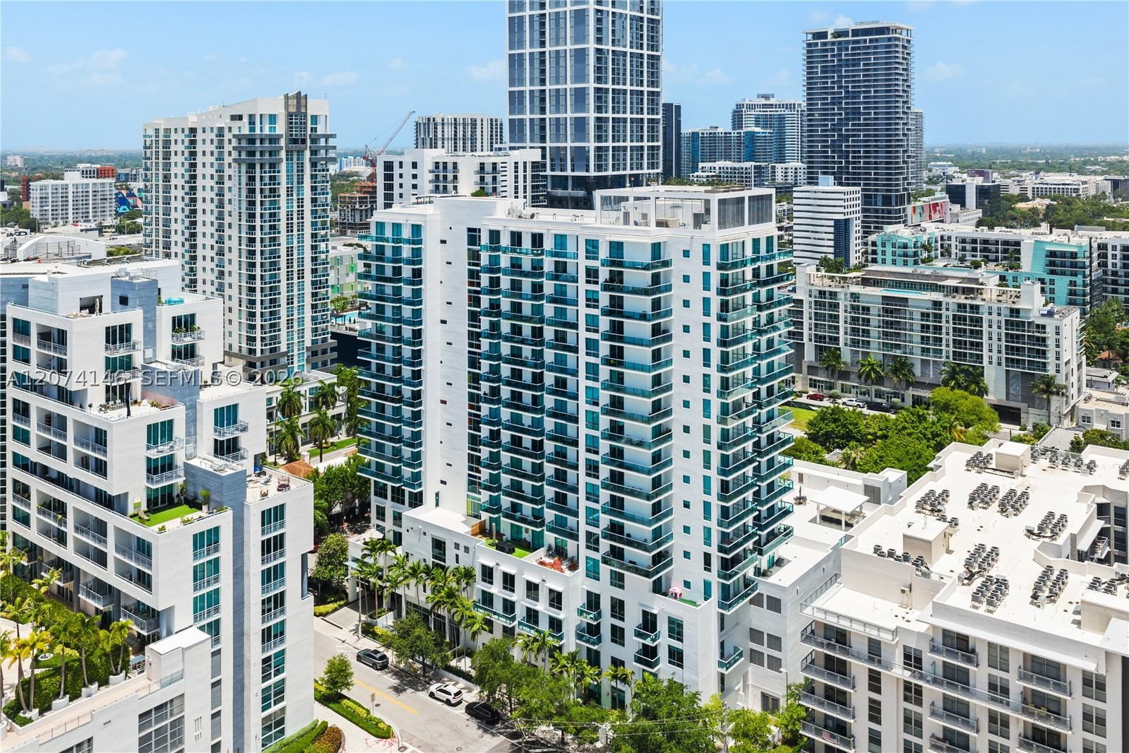 Real estate property located at 333 24th St #1401, Miami-dade, Gallery Art Condo, Miami, FL