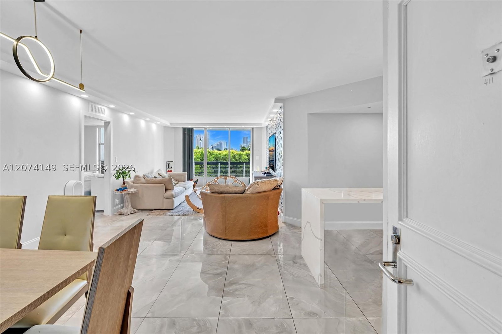 Real estate property located at 3530 Mystic Pointe Dr #411, Miami-dade, Mystic Pointe Tower 500 C, Aventura, FL