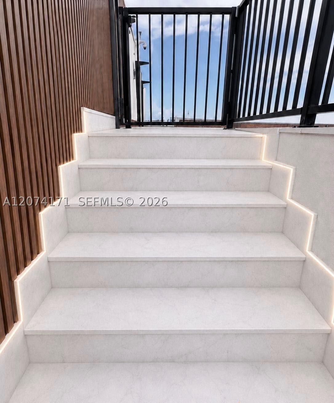 Real estate property located at 1150 101st St PH702, Miami-dade, One Bay Harbor Condo, Bay Harbor Islands, FL