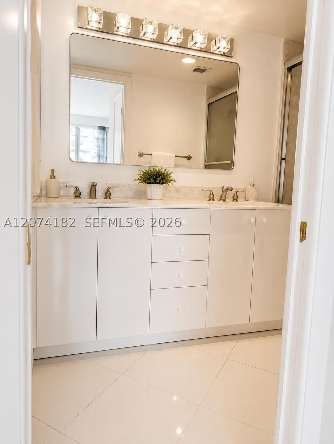 Real estate property located at 2801 183rd St #1616W, Miami-dade, Admirals Port Condo West, Aventura, FL
