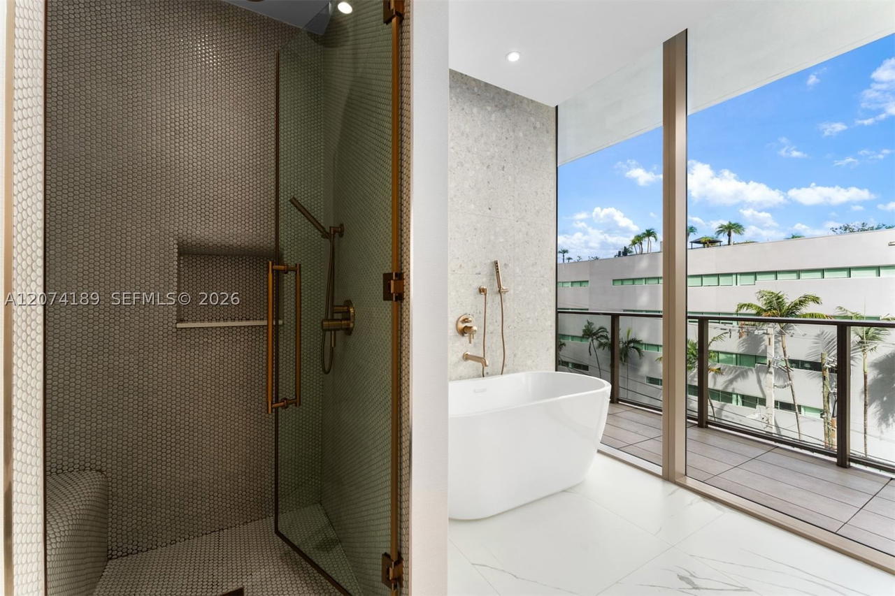 Real estate property located at 2678 Tigertail Ave #302, Miami-dade, ., Miami, FL