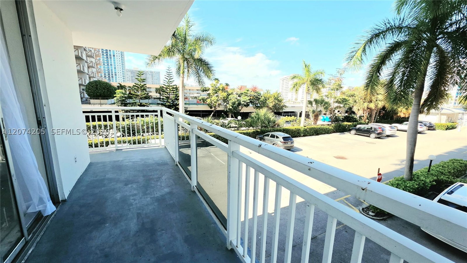 Real estate property located at 1849 Ocean Dr #202, Broward, Plaza Towers South Condo, Hallandale Beach, FL