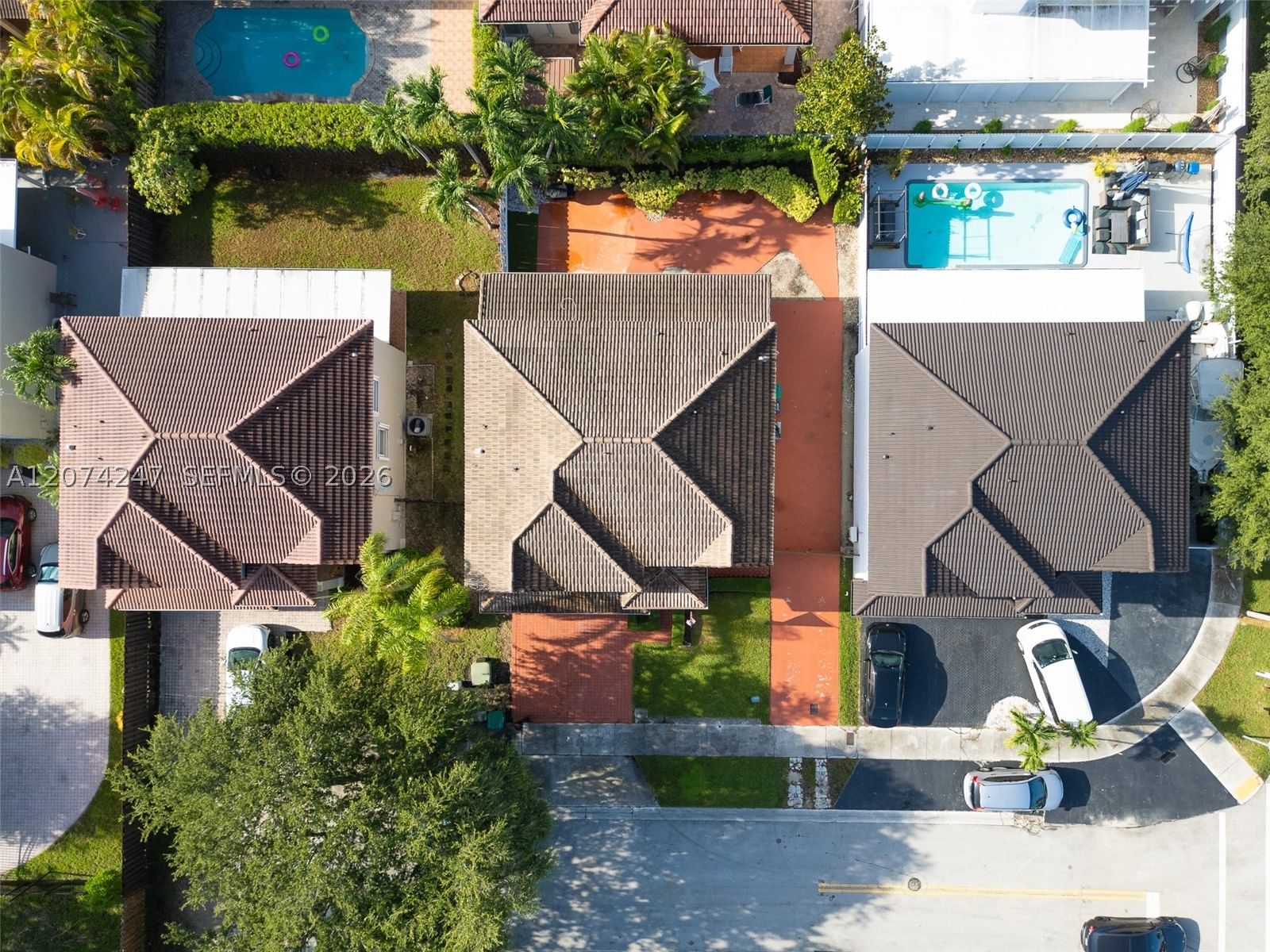 Real estate property located at 13868 38th Ter, Miami-dade, Bird Gardens Sub, Miami, FL