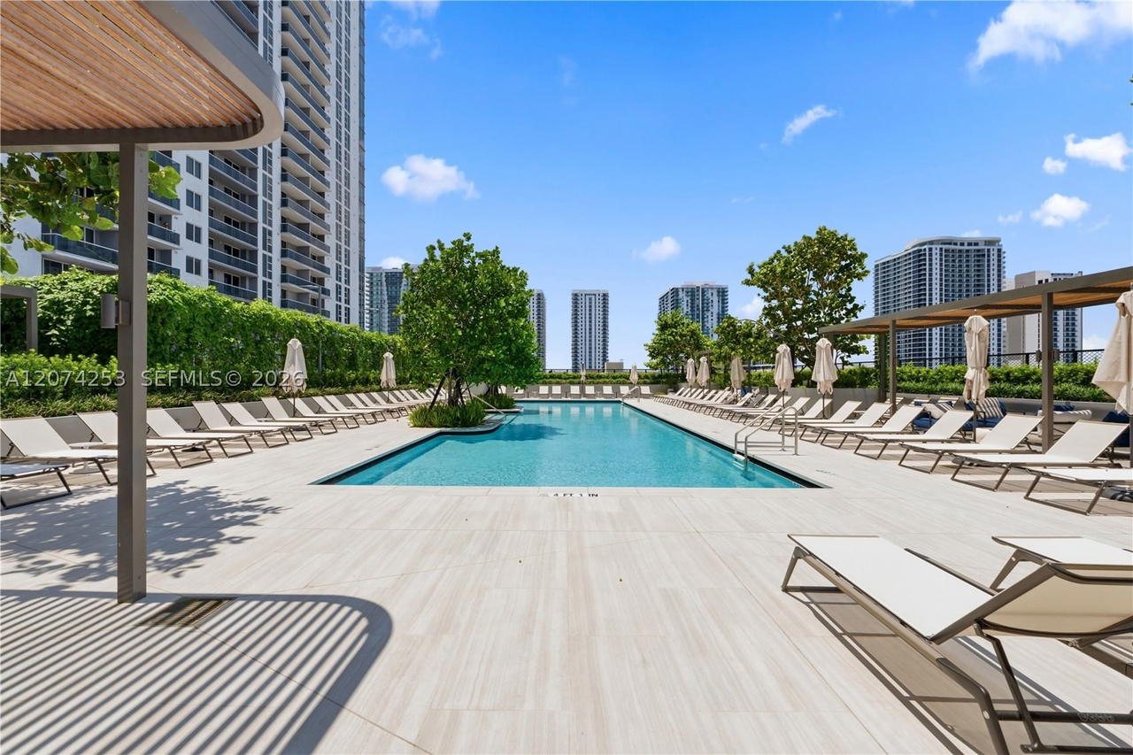 Real estate property located at 1400 Biscayne Blvd #3201, Miami-dade, Casa Bella Residences, Miami, FL