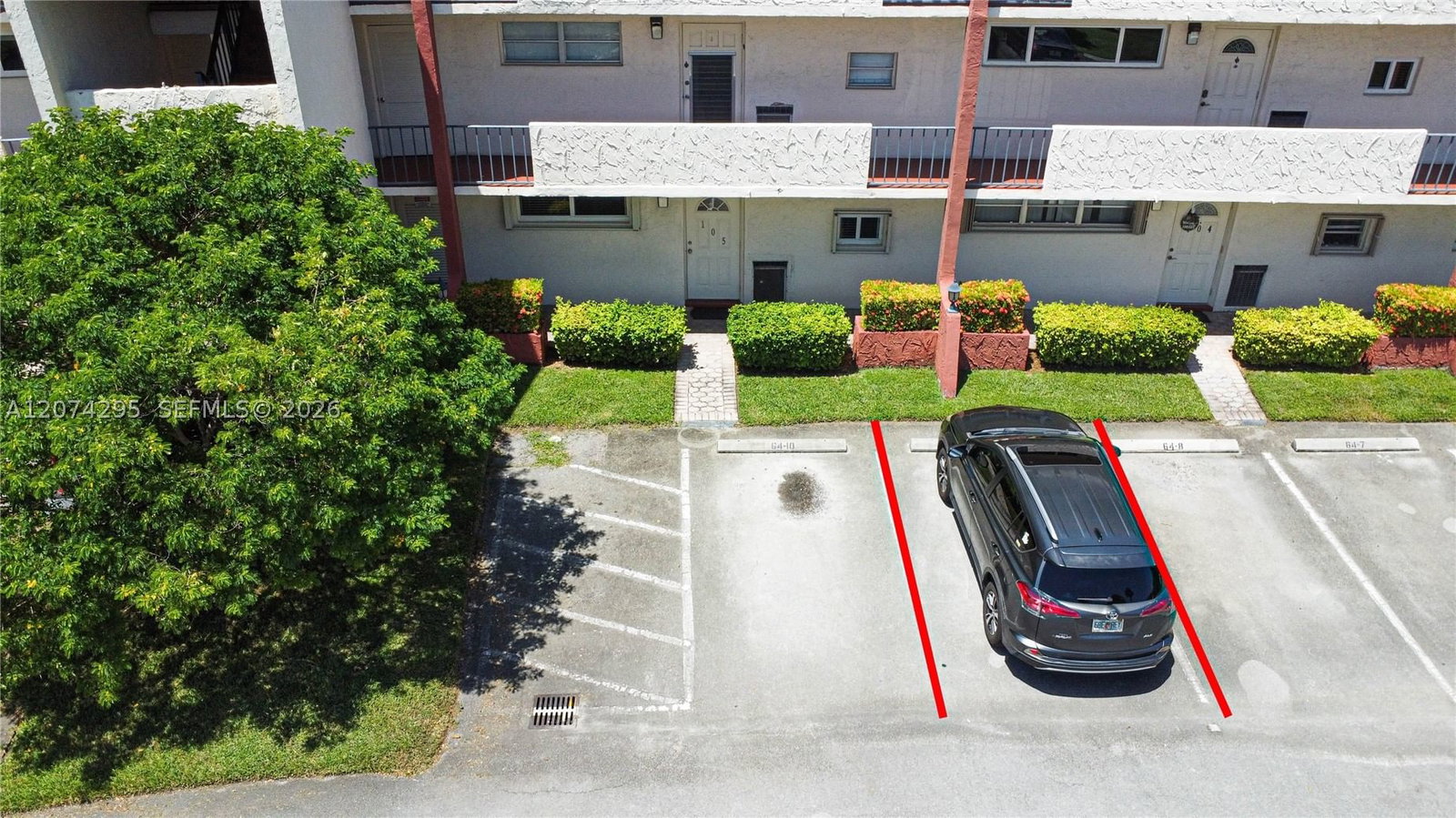 Real estate property located at 300 Hollybrook Dr #105, Broward, Hollybrook Golf And, Pembroke Pines, FL